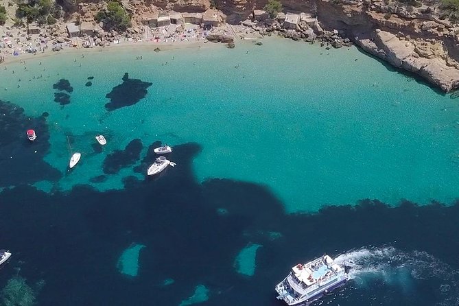 Cala Salada and Unspoiled North Beach Tour. Snorkelling and Aquarium - Cala Saladeta and Cala Salada by boat