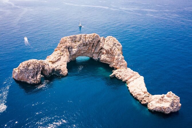 Cala Salada and Unspoiled North Beach Tour. Snorkelling and Aquarium - Who will enjoy this boat day