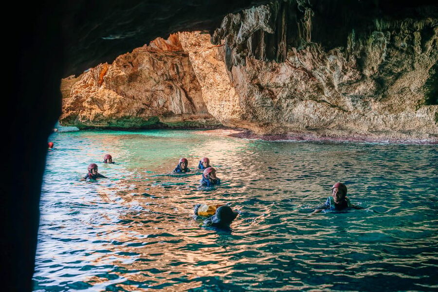 Cala Varques: Guided Sea Caves Kayak & Snorkeling Expedition - Meeting at Cala Romantica