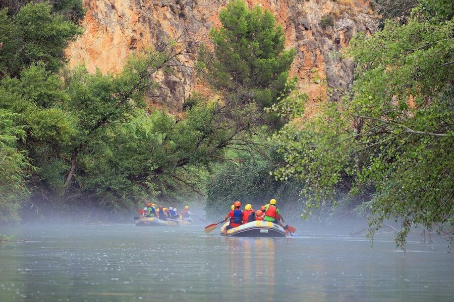 Calasparra: Almadenes Canyon Rafting with Caves and Rock Art - What happens at the meeting point