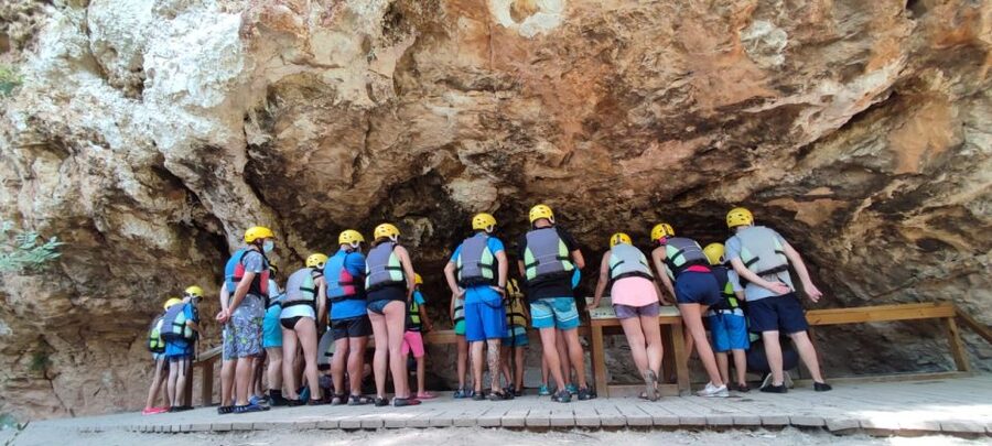 Calasparra: Almadenes Canyon Rafting with Caves and Rock Art - Who will enjoy this rafting trip