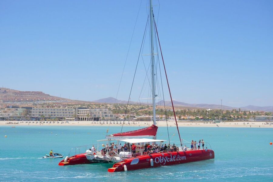 Caleta de Fuste: Catamaran Sailing Experience - Pozo Negro Bay and the long swim stop