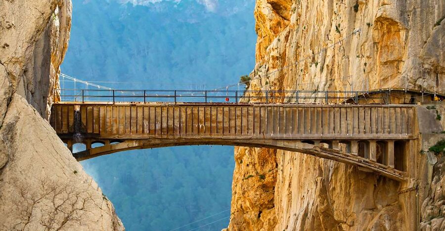 Caminito del Rey: Entry Ticket and Guided Tour - Should you book the guided Caminito del Rey tour?
