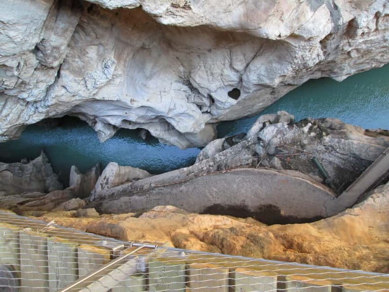 Caminito del Rey from Malaga all included - The morning stop at Mesón Carrión Bermejo
