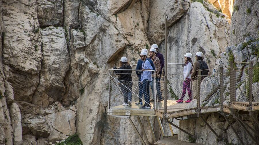 Caminito del Rey: Guided Hiking Tour with Entrance Tickets - Who should book this Caminito del Rey tour?