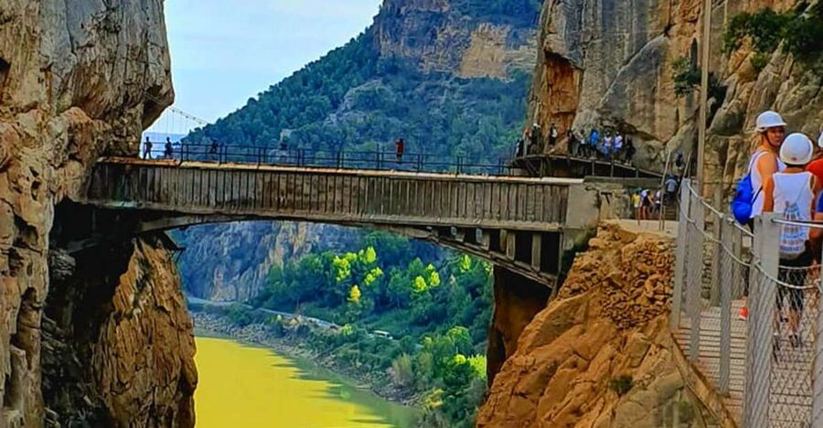 Caminito del Rey: Tour with Official Guide and Drink - Key points to know before you book