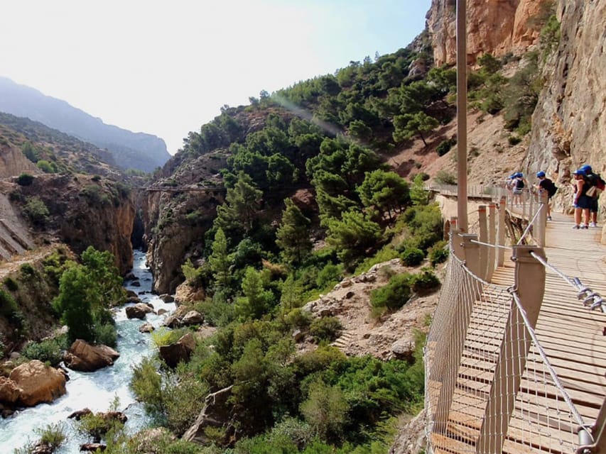 Caminito del Rey: Tour with Official Guide and Drink - The small drawbacks you should plan around