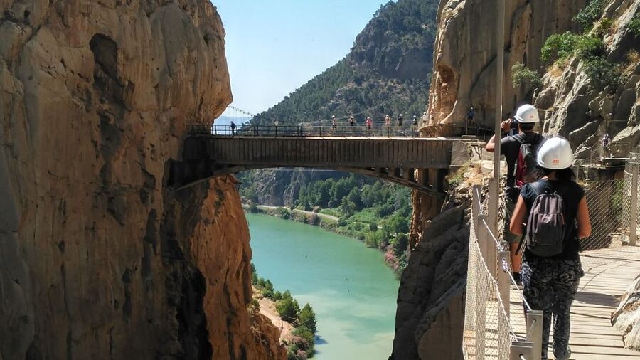 Caminito del Rey: Trekking Tour with Hiking Guide - Practical plan for a smoother day