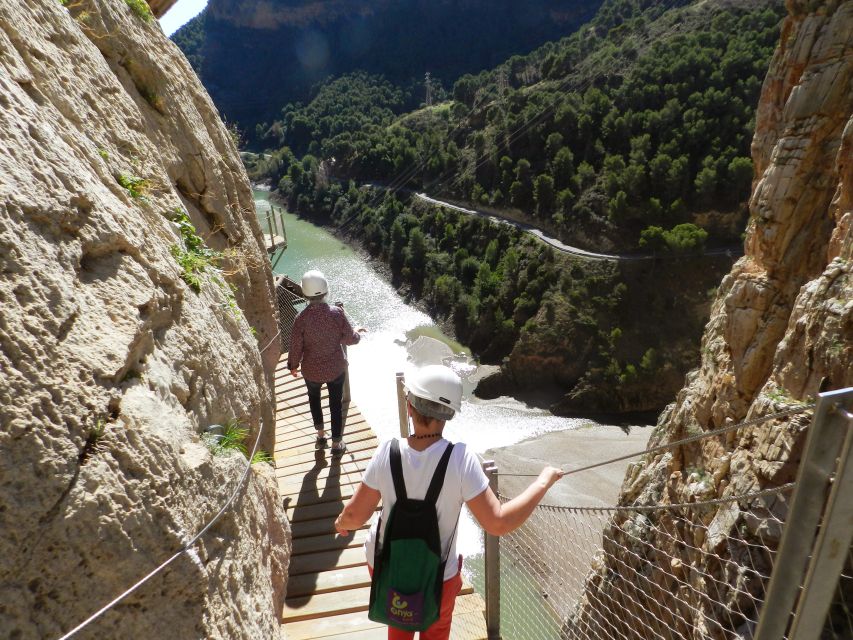 Caminito del Rey: Trekking Tour with Hiking Guide - Weather, closures, and what to carry