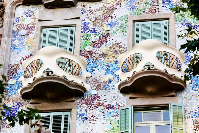 Casa Batllo Admission Ticket with Intelligent Audio Guide - The roof terrace and dragon’s-back design