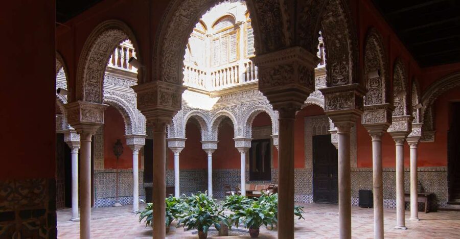 Casa de Salinas Entry Ticket with Audio Guide - Finding the Roman mosaic and original tiles