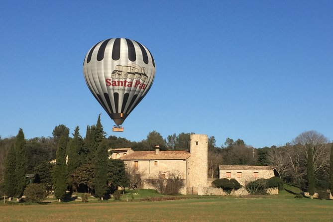Catalonia Hot Air Balloon Ride and Breakfast over the Volcanoes of la Garrotxa - Returning to earth and eating like a local