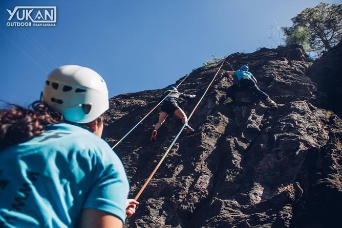 Climbing + Zipline + Via Ferrata + Cave. Adventure route in Gran Canaria - Four mountain challenges around Santa Lucía