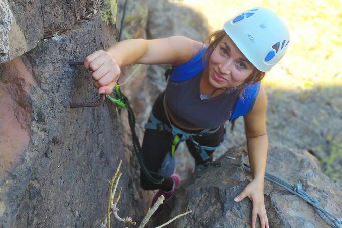 Climbing + Zipline + Via Ferrata + Cave. Adventure route in Gran Canaria - A volcanic tube that asks you to crawl