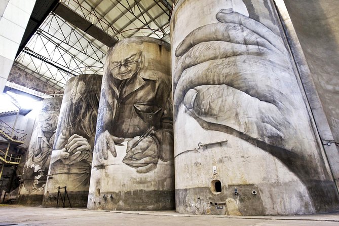 Complete winery experience: visit, tasting and traditional food - A wine tour shaped by books and art