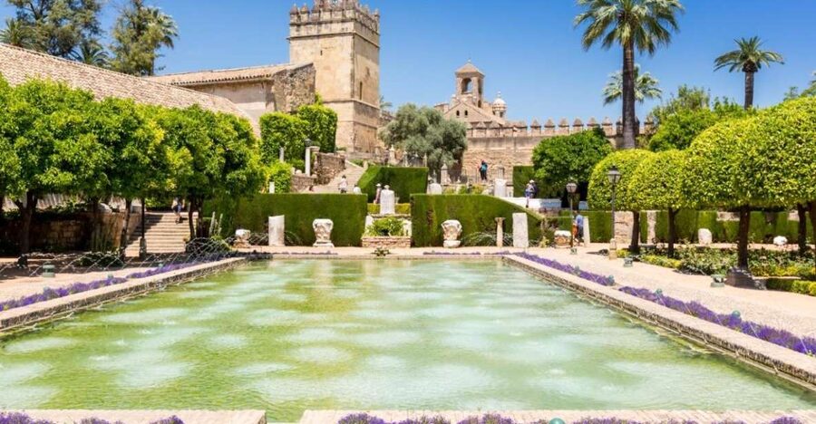 Cordoba: Alcazar of Christian Monarchs 1–Hour Guided Tour - Starting in the Alcázar gardens