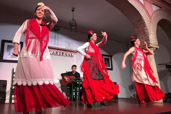 Cordoba Flamenco Show at Tablao El Cardenal with a Drink - The patio, the auditorium, and the practical tradeoffs