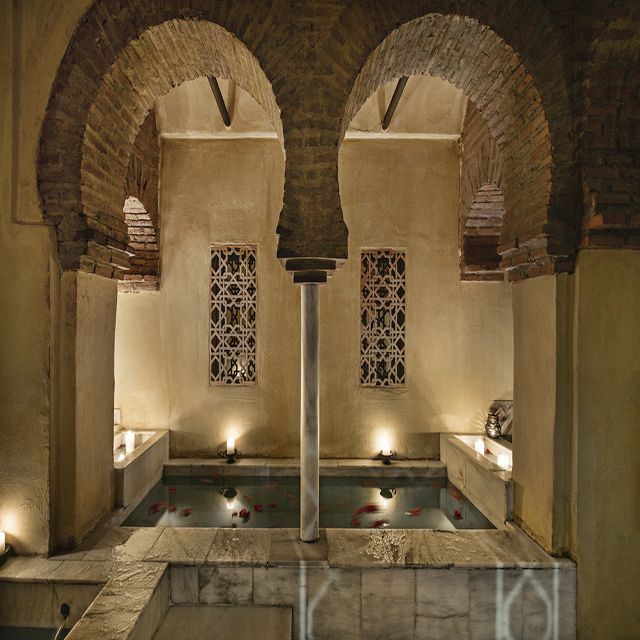 Córdoba: Hammam Al Ándalus Entry Ticket w/Optional Massage - How the hot, warm, cold, and steam rooms work