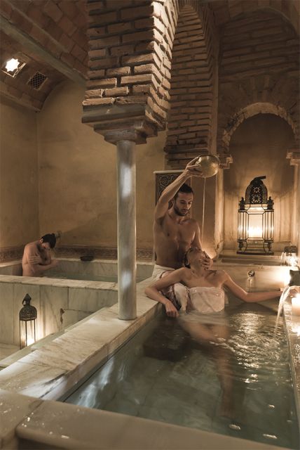 Córdoba: Hammam Al Ándalus Entry Ticket w/Optional Massage - The massage and optional Kessa treatment