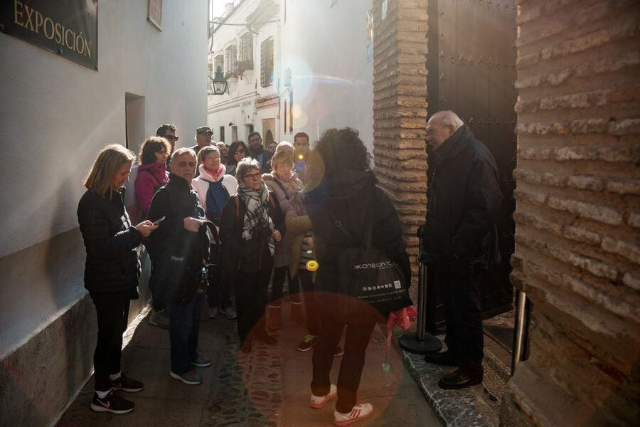 Cordoba: Jewish Quarter and Mosque-Cathedral Guided Tour - Practical details that affect your day