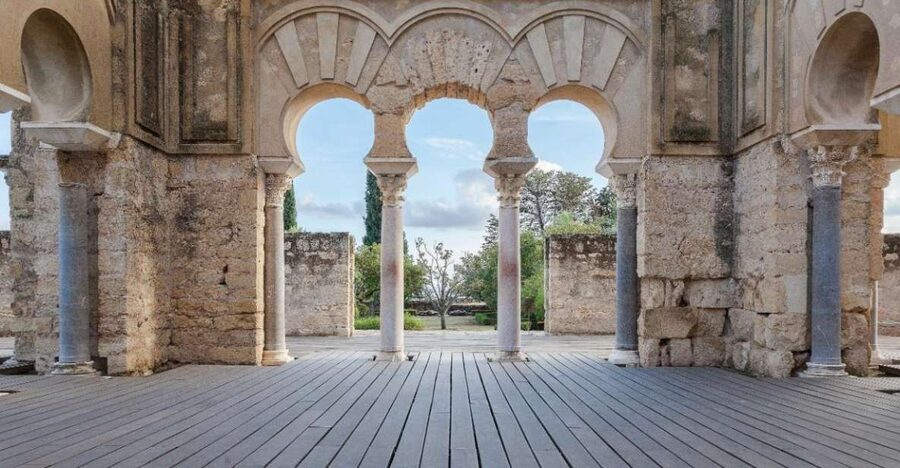 Córdoba: Medina Azahara 3-Hour Guided Tour - Starting in Córdoba and reaching the site