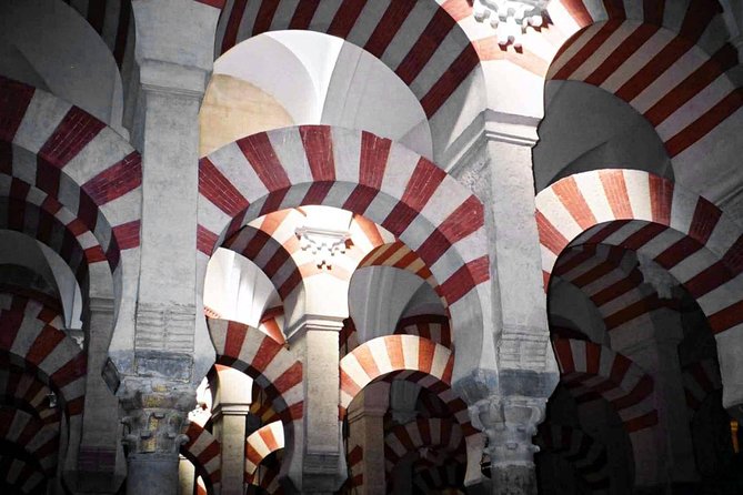Cordoba Monuments Intensive Tour in English Tickets included - Love, philosophy, and the lanes of the Jewish Quarter