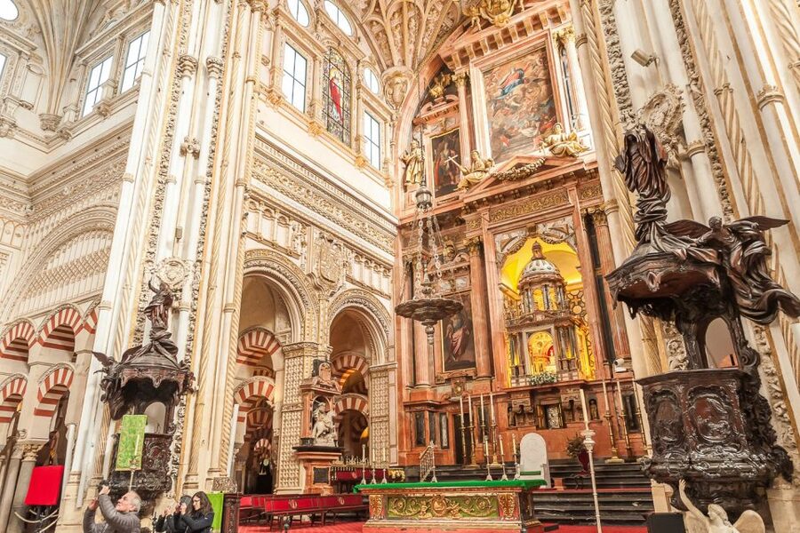 Cordoba: Monuments Walking Tour - Following the lanes of the Jewish Quarter