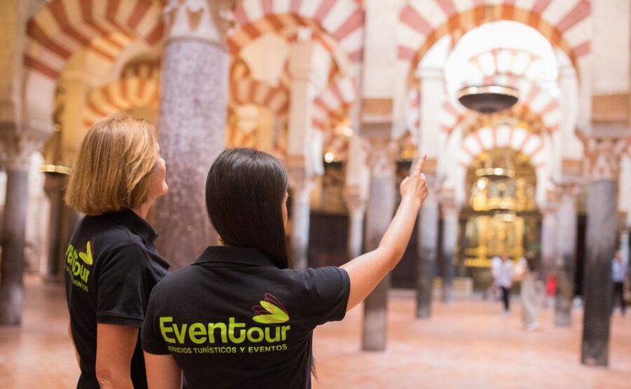 Córdoba Mosque, Jewish Quarter and Alcázar 3-Hour Tour - Passing the Artisans’ Souk