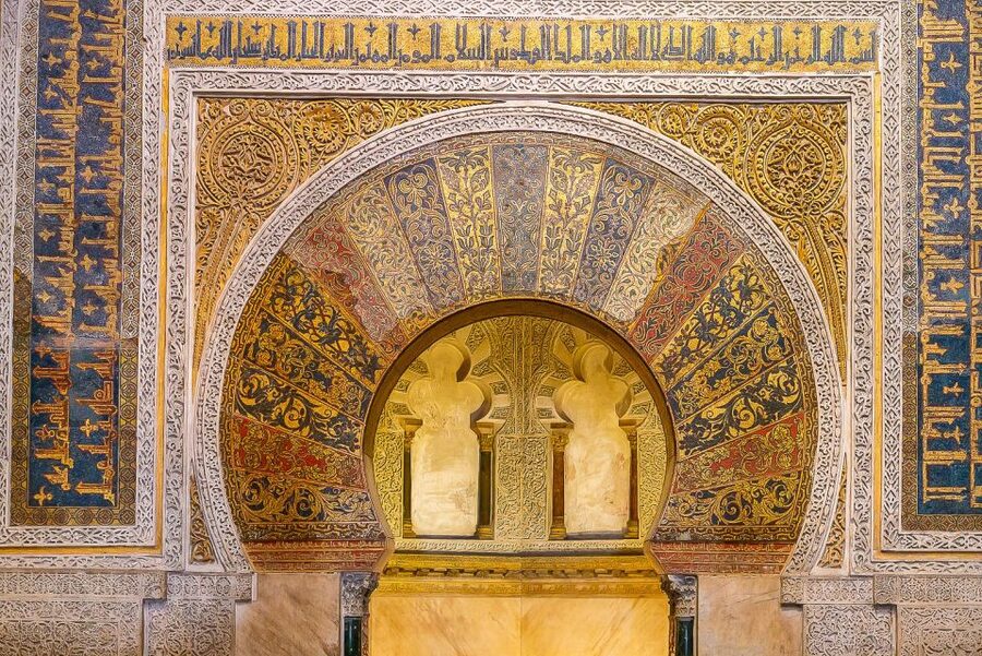 Córdoba: Skip-the-Ticket-Line Mosque-Cathedral Guided Tour - The Prayer Hall, Mihrab, and famous arches
