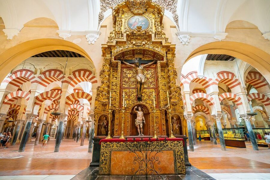 Córdoba: Skip-the-Ticket-Line Mosque-Cathedral Guided Tour - A 75 to 90 minute pace