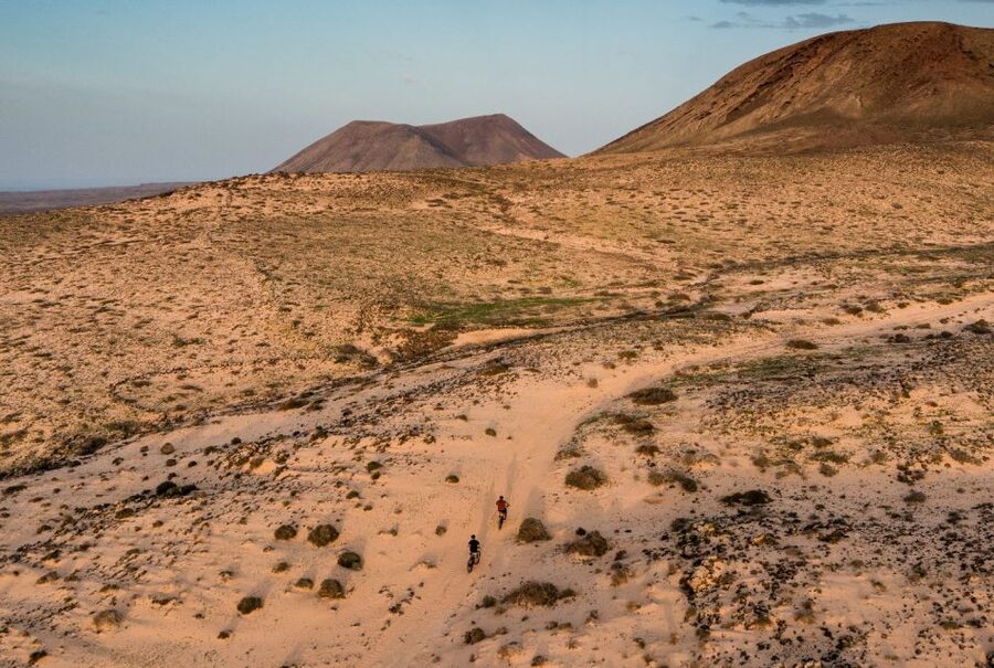 Corralejo: E-Bike Rental with Map to Popcorn Beach - Who should book this Corralejo e-bike experience