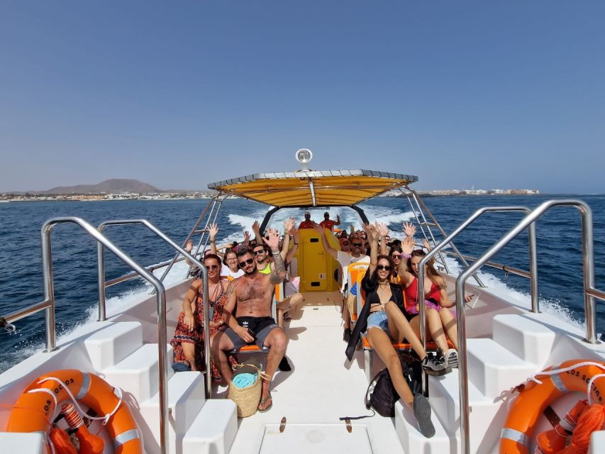 Corralejo: Isla de Lobos Round-Trip Ticket with Park Entry - Who should book this boat trip?