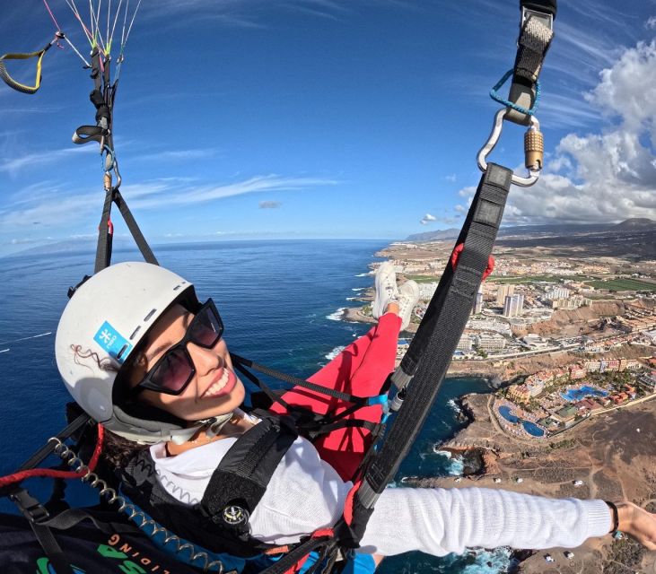 Costa Adeje: Tandem Paragliding Flight with Pickup - Landing and the trip back
