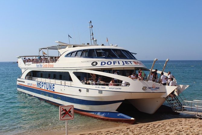 Costa Brava Day Sightseeing Tour with Boat Trip from Barcelona - The boat from Lloret to Tossa is the day’s scenic high point