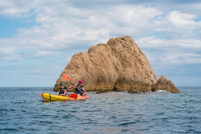 Costa Brava Kayak & Snorkel Tour + Picnic from Barcelona - Cliff jumping and free time in the water