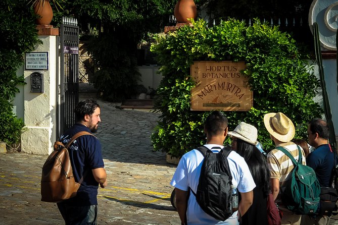 Costa Brava & Medieval Village Tour with Lunch - Cala de Sant Francesc, a quiet start on the coast