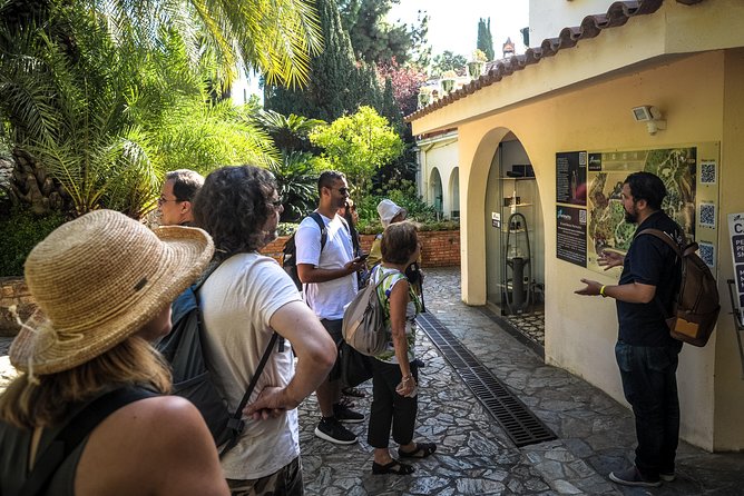 Costa Brava & Medieval Village Tour with Lunch - An easy morning meeting near the Palau de la Música