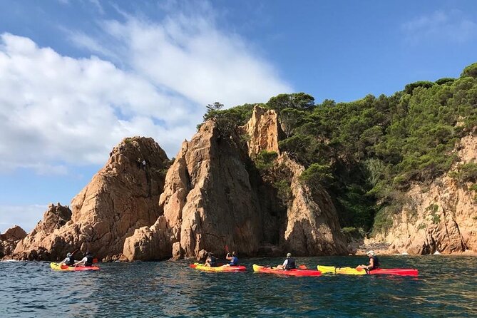 Costa Brava - Sant Feliu de Guíxols / Kayaking & Snorkelling Tour - The snorkelling stop at a sheltered cove