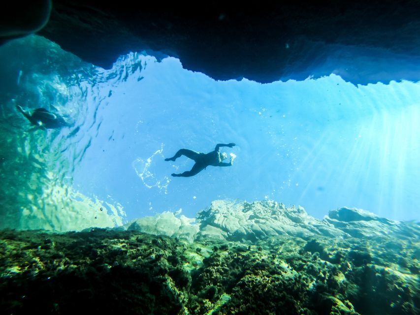 Costa Brava: Sea Caves Kayaking and Snorkeling Tour - The 15-minute safety briefing