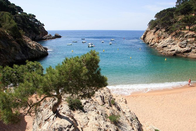 Costa Brava Small Group with Hotel Pick up and Boat Ride - The castle views are worth the short climb