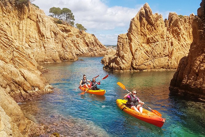 Costa Brava Tour with Kayak & Lagoon Snorkeling - Leaving Barcelona for the Costa Brava coast