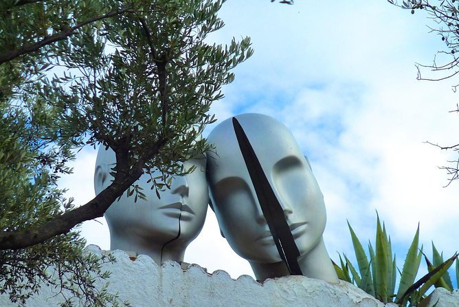 Dali Museum & Cadaques Small Group Tour with Hotel pick-up - Dalí Joyas and the artist as jewelry designer