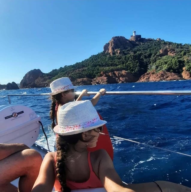 Denia: Cova Tallada Catamaran Tour and Swimming Stop - Music, a Drink, and Time to Take in the Coast