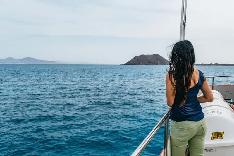 Desde Corralejo: Lobos Island Ferry with Optional Transfer - Planning the island day around the return ferry