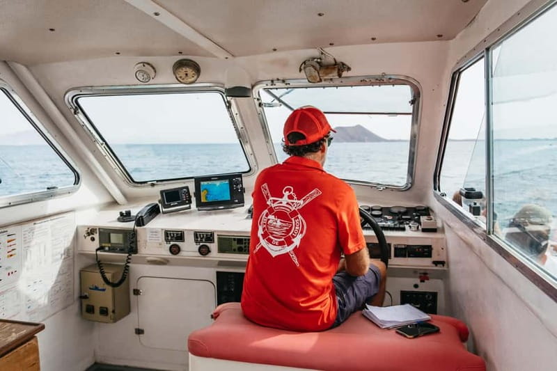 Desde Corralejo: Lobos Island Ferry with Optional Transfer - What is included and what you need to arrange