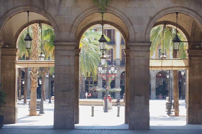 E-Bike tour in Barcelona with English Guide - Why the small group matters