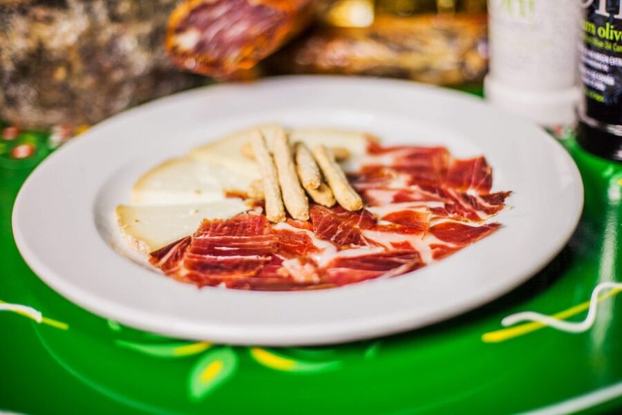 Estepona: Andalusian Flamenco Show Entry Ticket with Drink - Drink ticket or Spanish dinner?