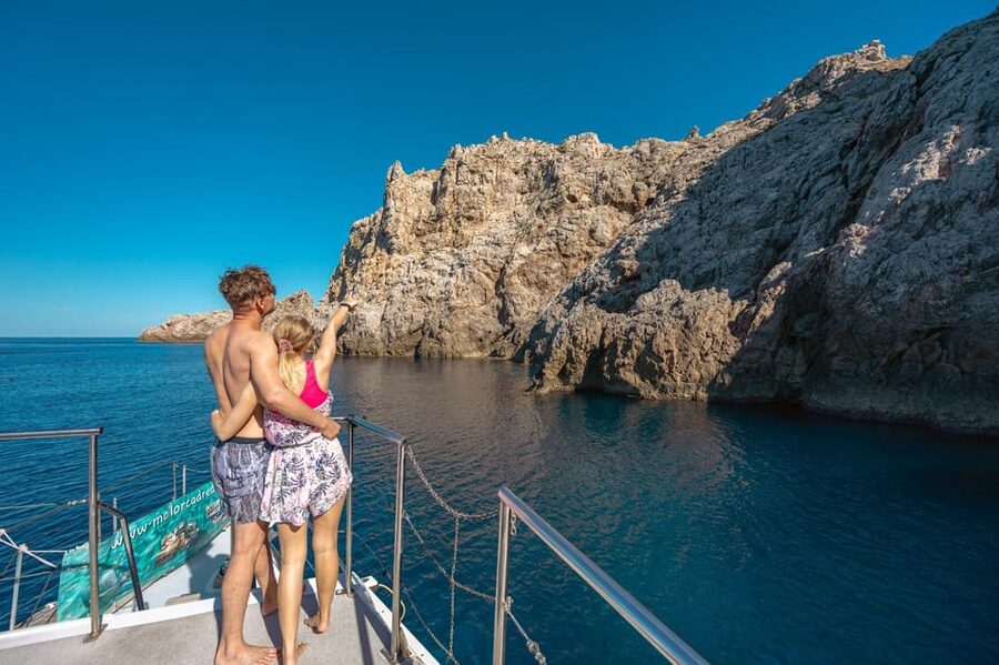 Excursión en barco por la tarde con bebidas y snacks - Snorkeling with the supplied masks