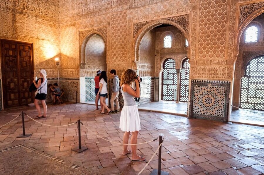 Fast-Track Alhambra & Nasrid Palaces Guided Tour - Who should book this Alhambra tour?