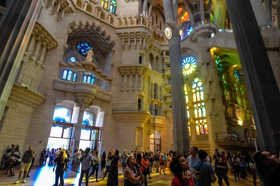 Fast Track: Sagrada Familia & Barcelona Full-Day Tour - Montjuïc and the Olympic views